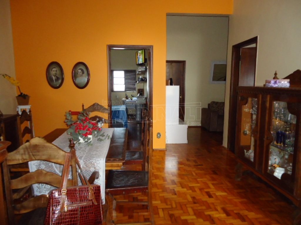 Casa com 3 dormitórios na Vila Monteiro próxima a Escola Álvaro Guião em São Carlos