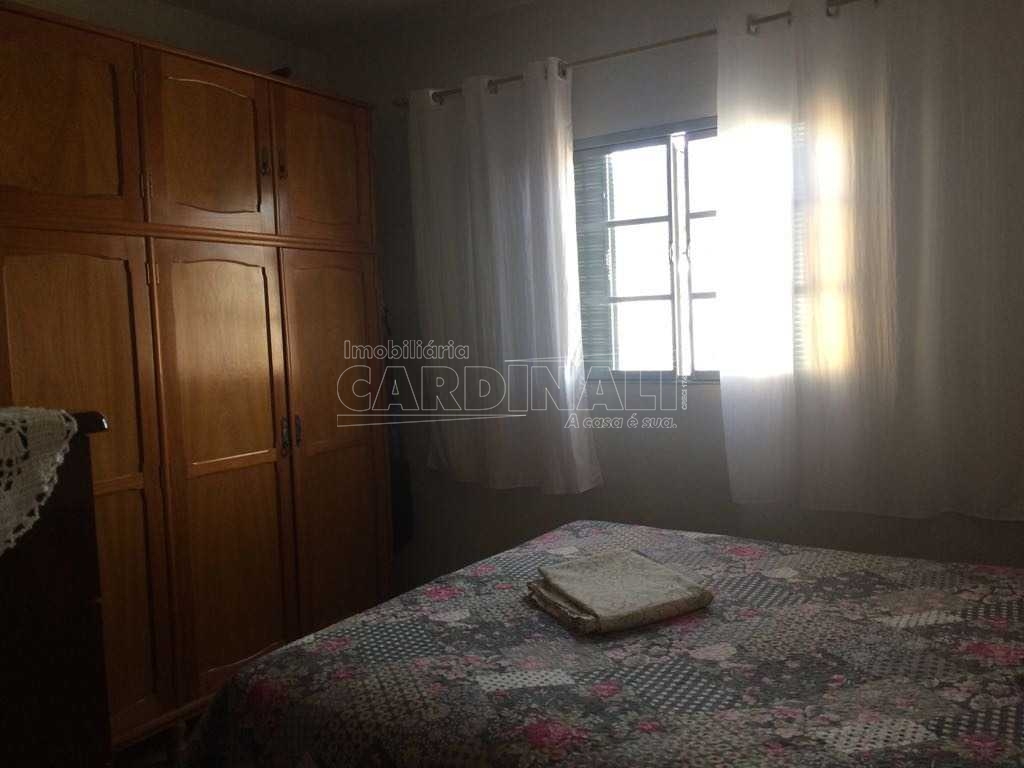 Alugar Casa / Padrão em Ibaté. apenas R$ 585.000,00