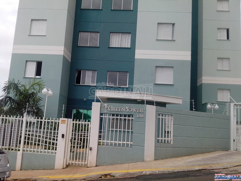 Alugar Apartamento / Padrão em São Carlos. apenas R$ 1.223,00