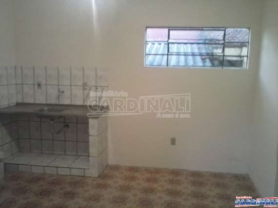 Alugar Casa / Padrão em São Carlos. apenas R$ 1.230,00