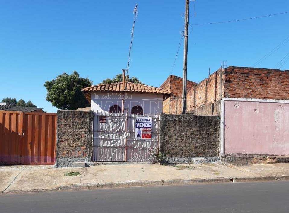 Alugar Casa / Padrão em Ibaté. apenas R$ 140.000,00
