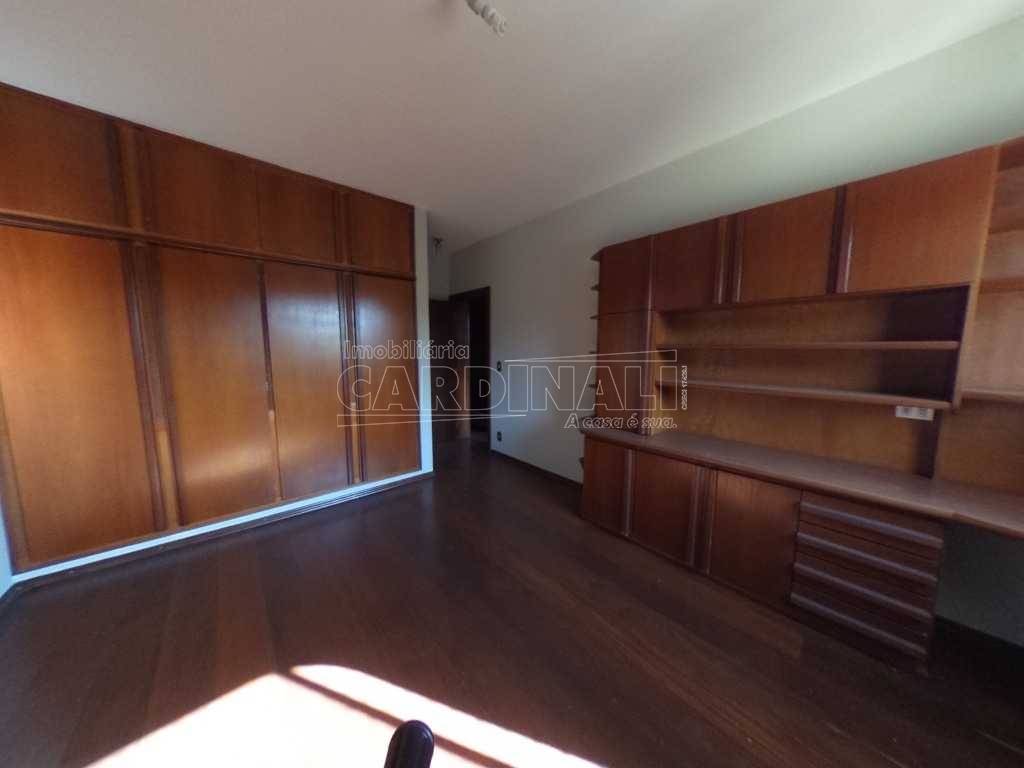 Apartamento com 2 dormitórios e 1 suíte no Centro em Araraquara