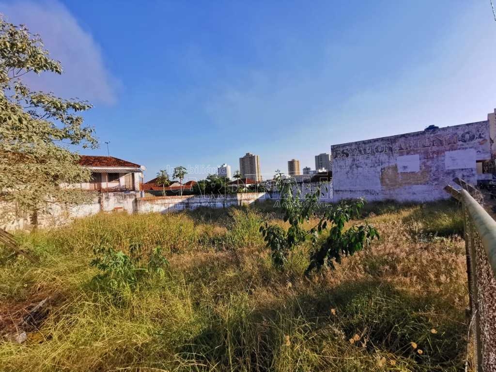 Terreno comercial no Centro em frente ao Terminal Central de Integração em Araraquara