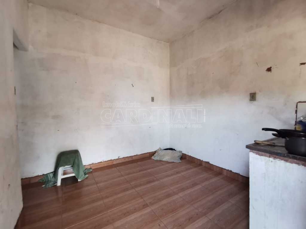 Alugar Terreno / Padrão em Araraquara. apenas R$ 130.000,00