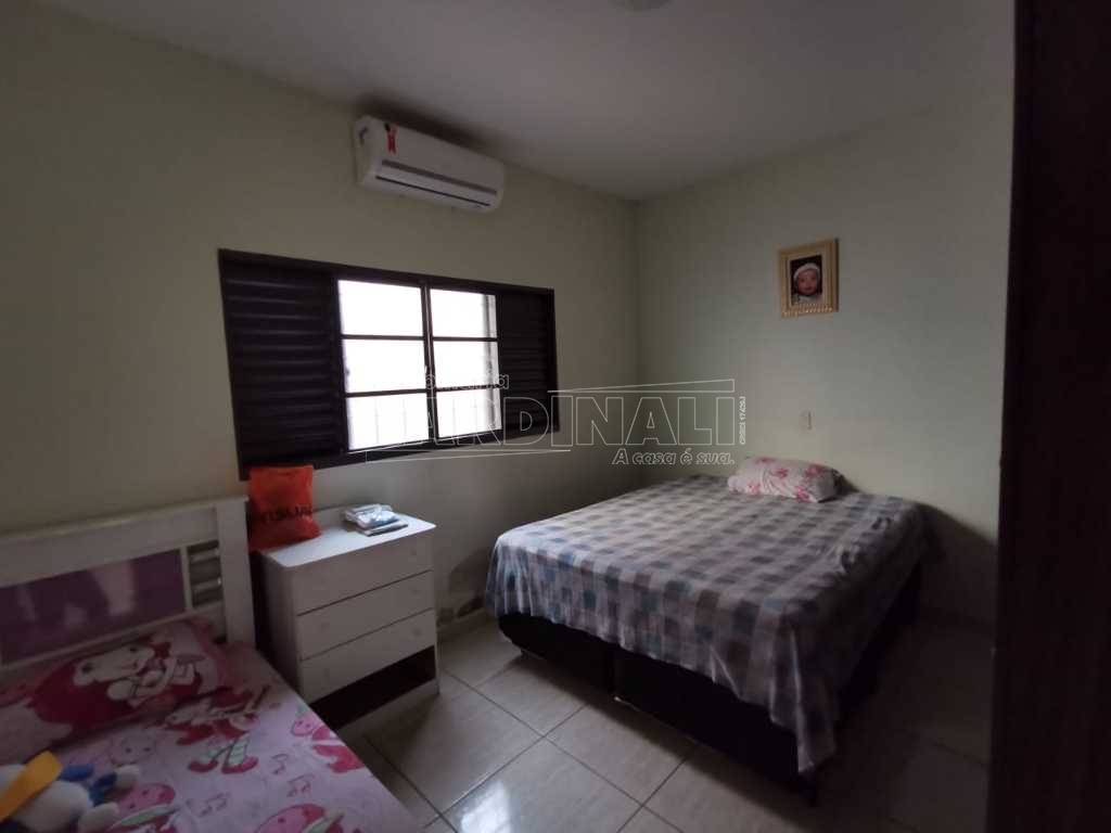 Alugar Casa / Padrão em Araraquara. apenas R$ 222.000,00
