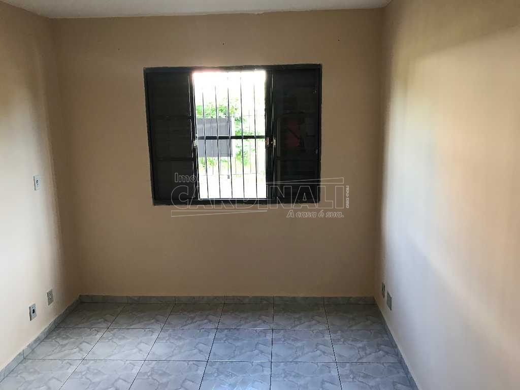 Alugar Apartamento / Padrão em São Carlos. apenas R$ 1.084,22