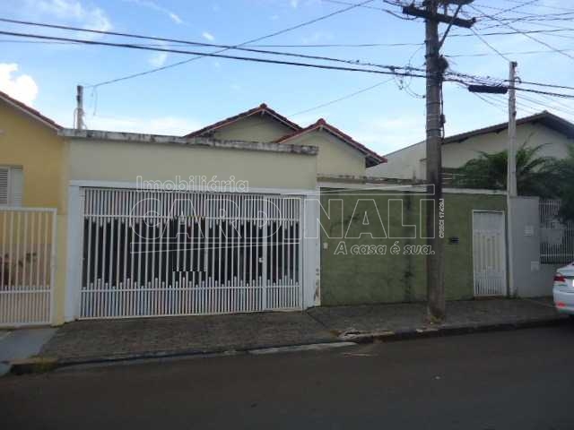 Alugar Casa / Padrão em São Carlos. apenas R$ 270.000,00