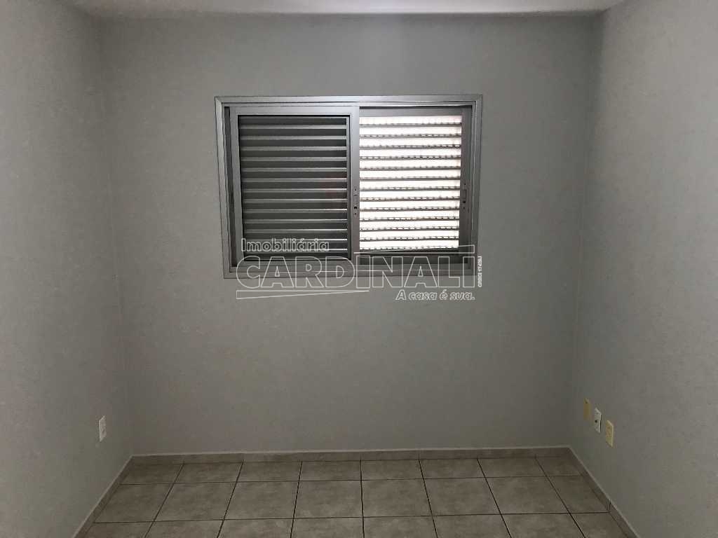 Alugar Apartamento / Padrão em São Carlos. apenas R$ 373.000,00
