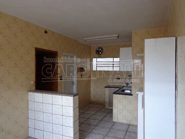 Alugar Casa / Padrão em São Carlos. apenas R$ 1.050,00
