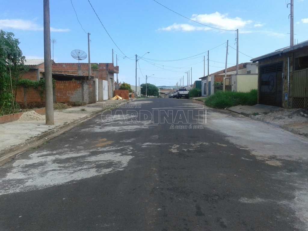 Alugar Terreno / Padrão em São Carlos. apenas R$ 90.000,00