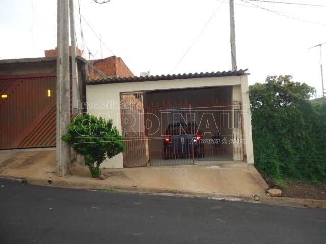Alugar Casa / Padrão em São Carlos. apenas R$ 175.000,00