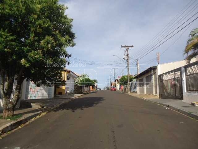 Alugar Terreno / Padrão em São Carlos. apenas R$ 149.000,00