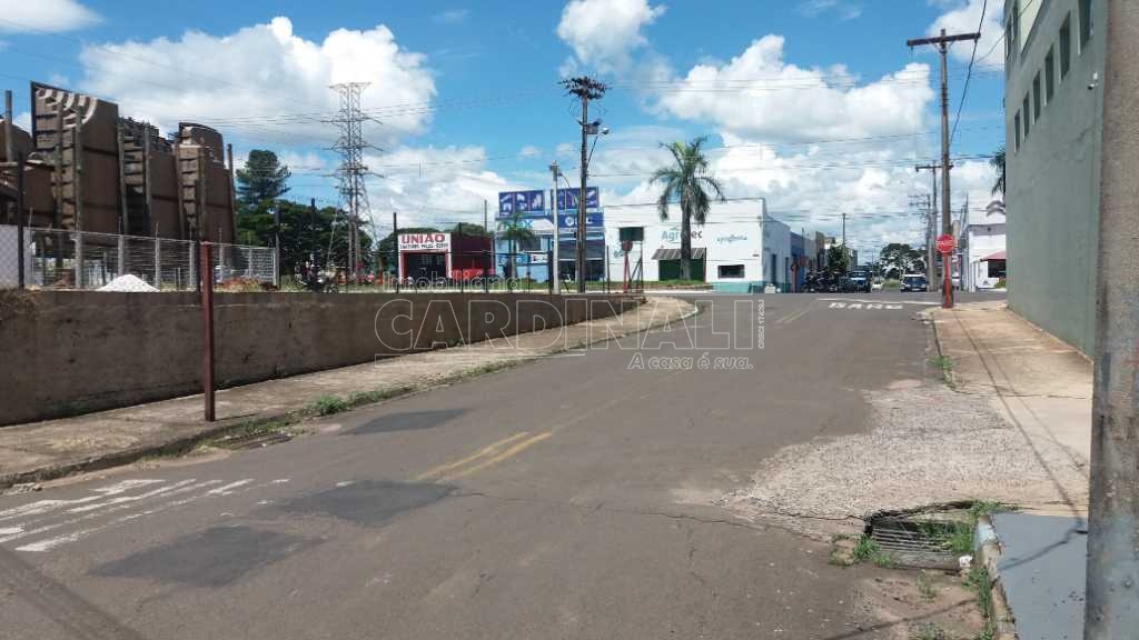 Sala Comercial na Vila Marcelino próxima ao Ginásio Milton Olaio Filho em São Carlos