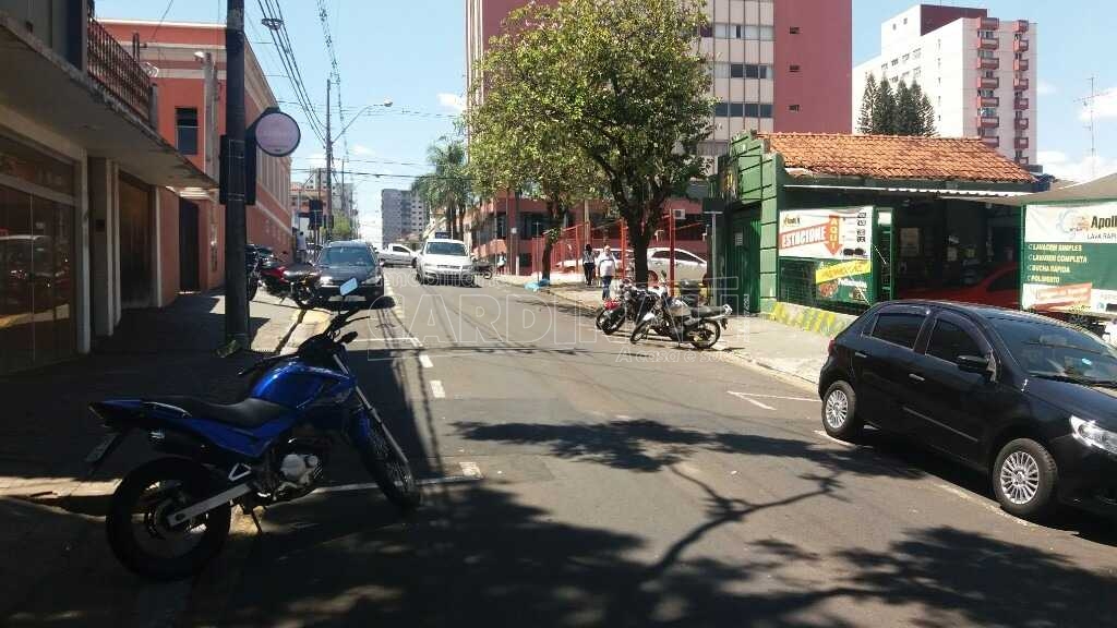 Casa com 3 dormitórios no Centro próxima ao Teatro Municipal em São Carlos