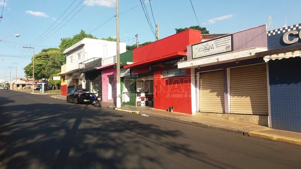 Sala Comercial na Vila Prado próxima ao Estádio Luís Augusto de Oliveira em São Carlos