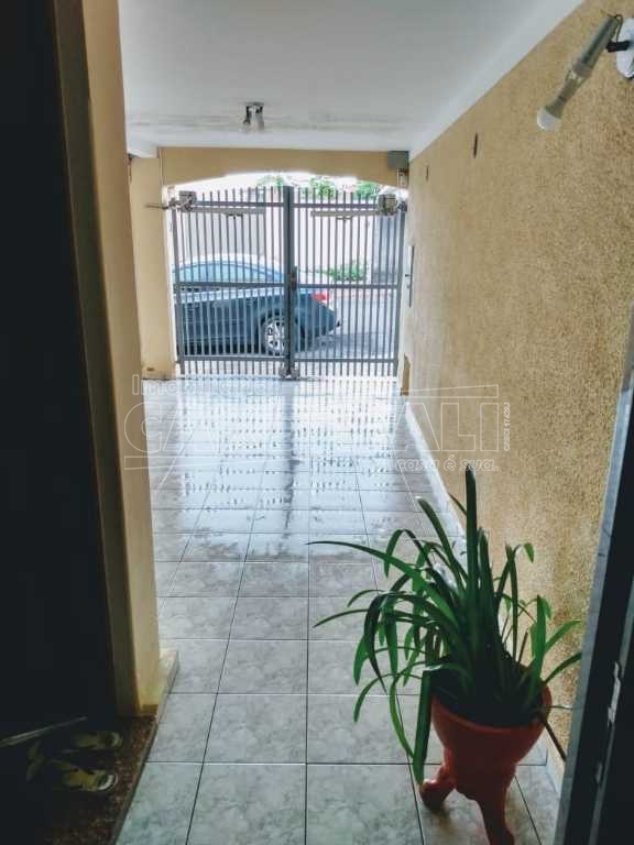 Alugar Casa / Padrão em São Carlos. apenas R$ 1.223,00