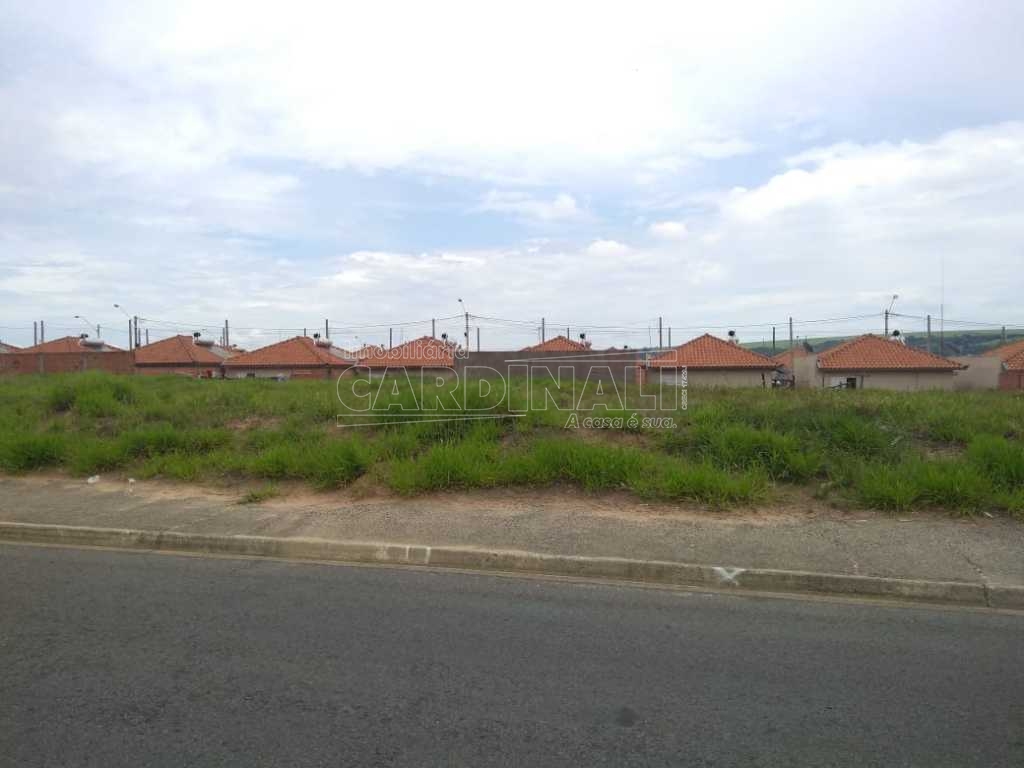 Alugar Terreno / Padrão em São Carlos. apenas R$ 75.000,00