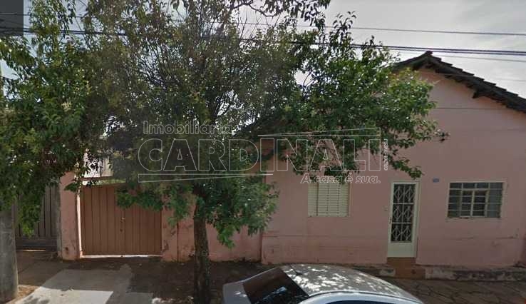 Alugar Casa / Padrão em Araraquara. apenas R$ 650.000,00