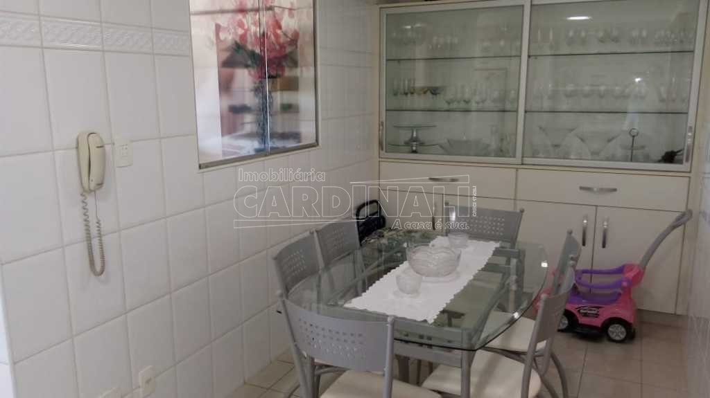 Alugar Apartamento / Padrão em Araraquara. apenas R$ 1.900,00