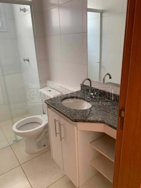 Alugar Apartamento / Padrão em Araraquara. apenas R$ 310.000,00