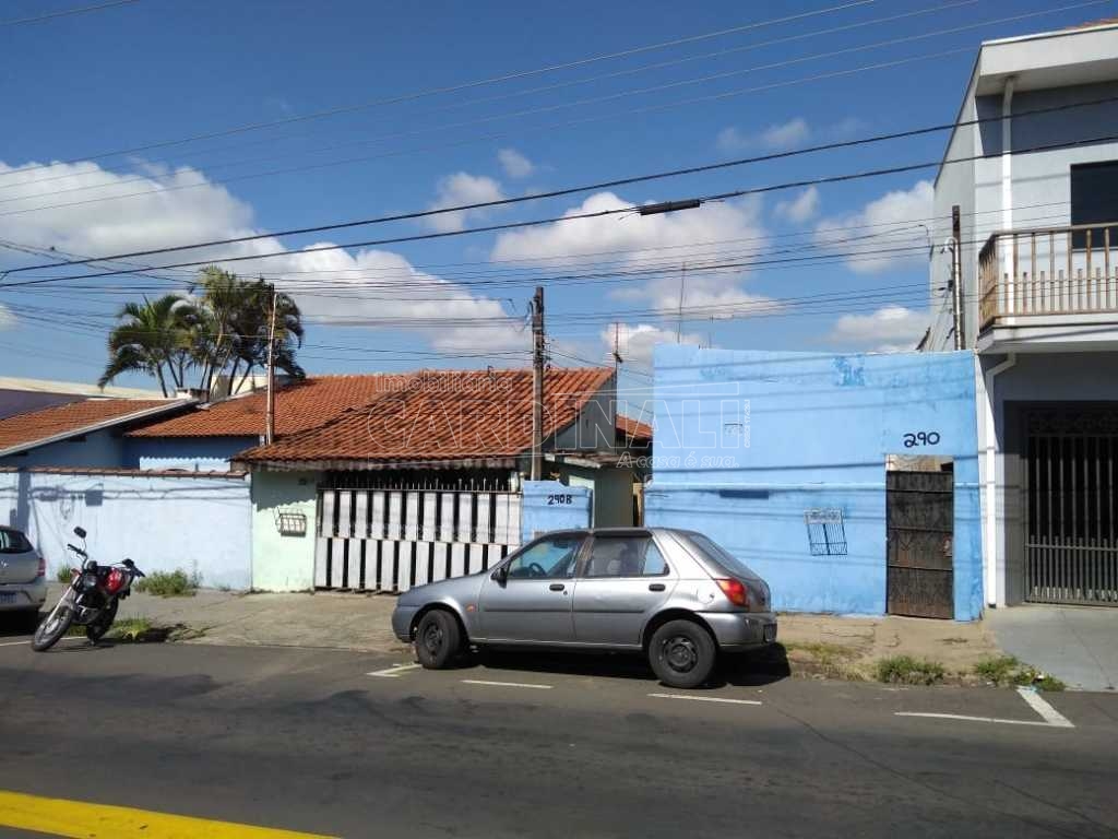 Alugar Casa / Padrão em São Carlos. apenas R$ 300.000,00