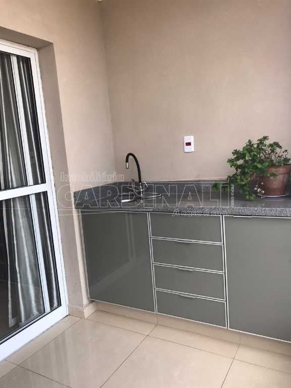 Alugar Apartamento / Padrão em Araraquara. apenas R$ 350.000,00