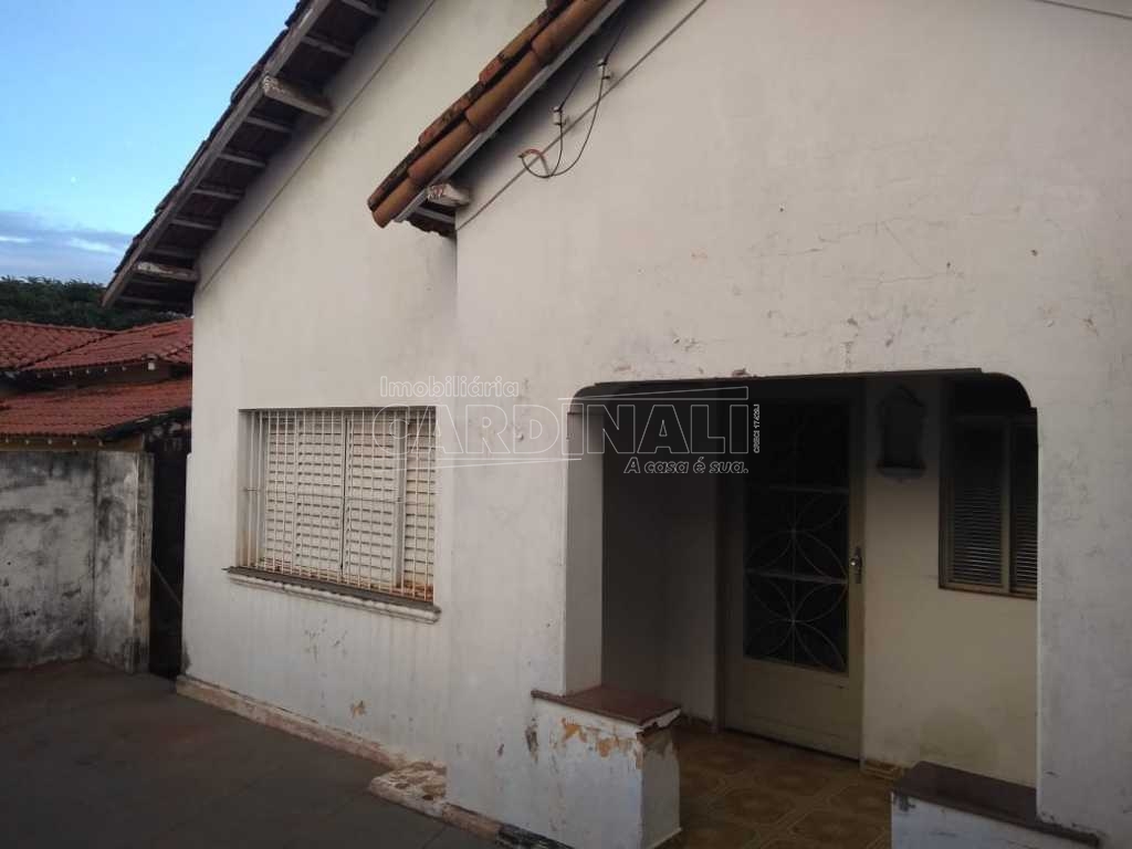 Alugar Casa / Padrão em São Carlos. apenas R$ 425.000,00