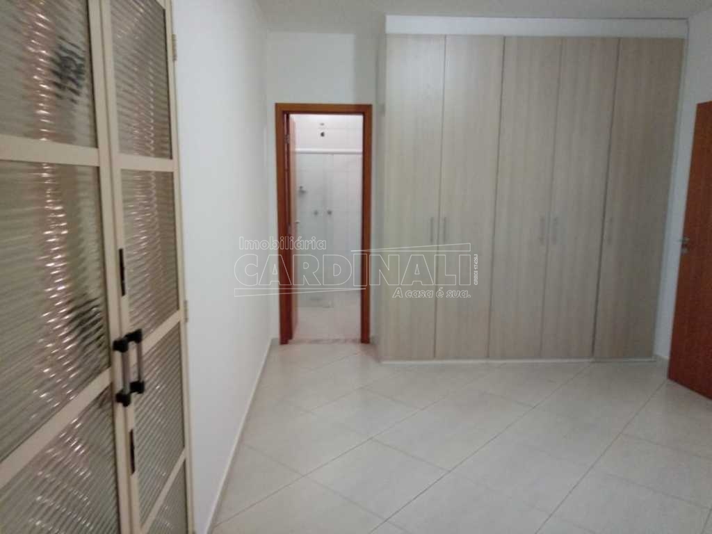 Alugar Casa / Padrão em Araraquara. apenas R$ 3.800,00
