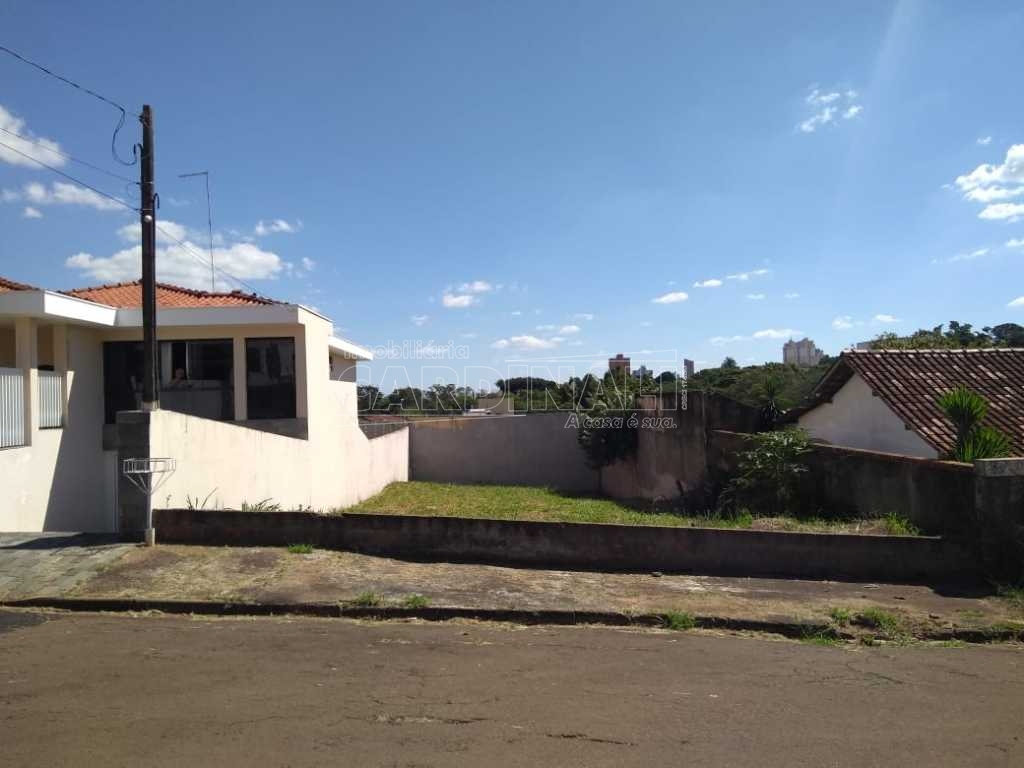 Alugar Terreno / Padrão em São Carlos. apenas R$ 330.000,00