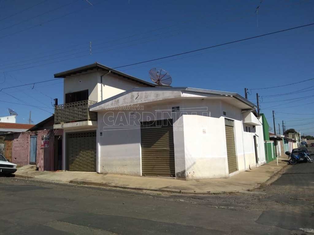 Alugar Casa / Sobrado em São Carlos. apenas R$ 2.000,00