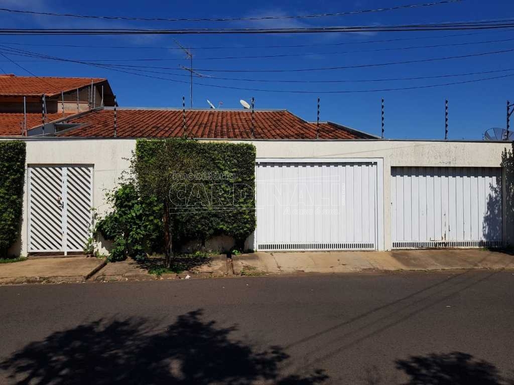 Alugar Casa / Padrão em Araraquara. apenas R$ 750.000,00