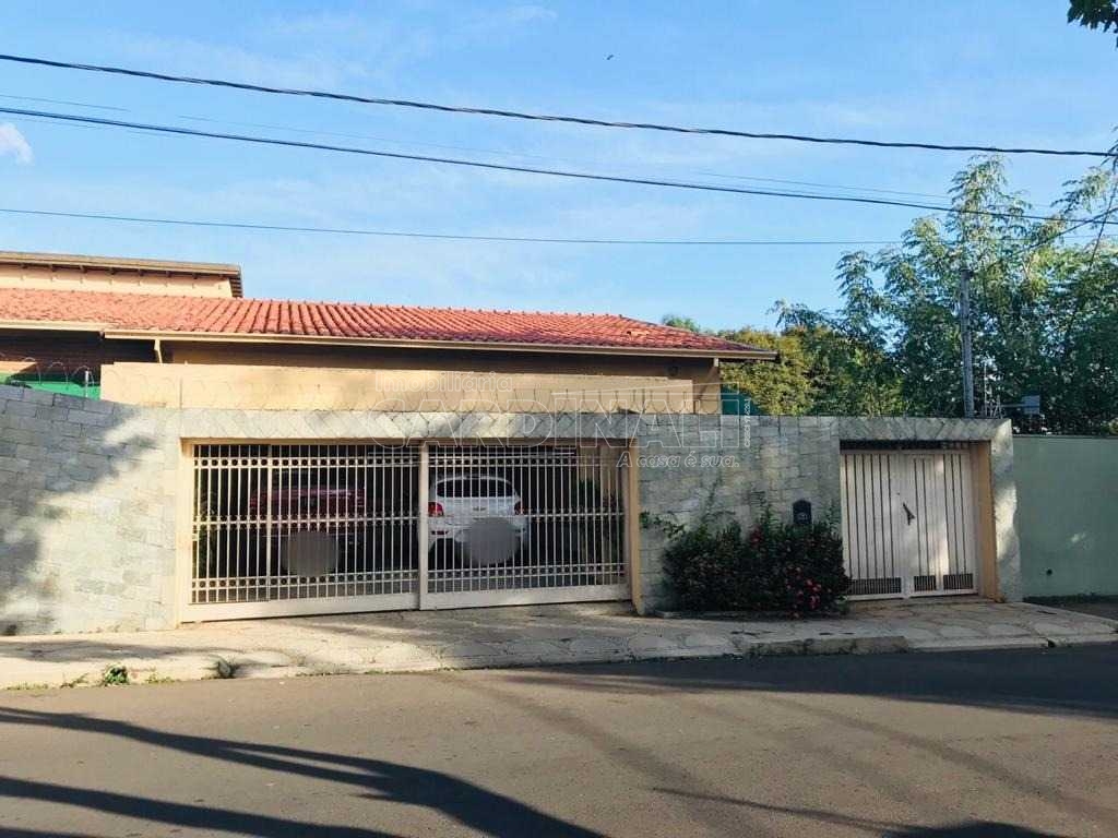 Alugar Casa / Padrão em São Carlos. apenas R$ 1.750.000,00