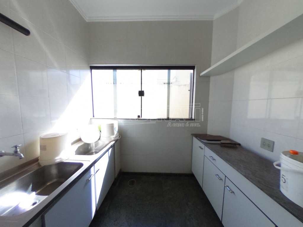 imagem 3 - Casa sobrado com 3 dormitórios e 2 suítes no Centro próxima a Santa Casa em Araraquara imagem 3 - Casa sobrado com 3 dormitórios e 2 suítes no Centro próxima a Santa Casa em Araraquara