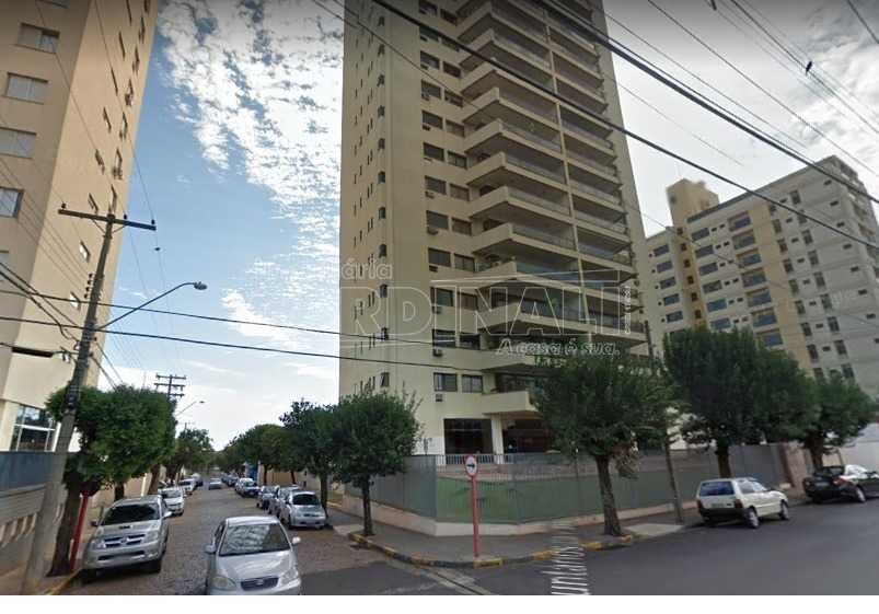 Apartamento com 3 suítes no Centro próximo ao Parque Infantil em Araraquara