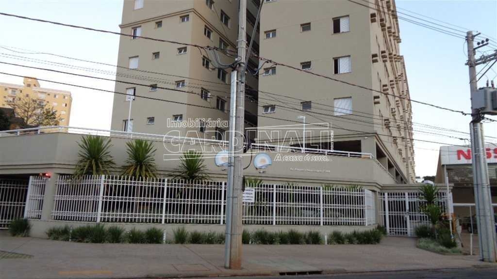 Alugar Apartamento / Padrão em São Carlos. apenas R$ 889,00