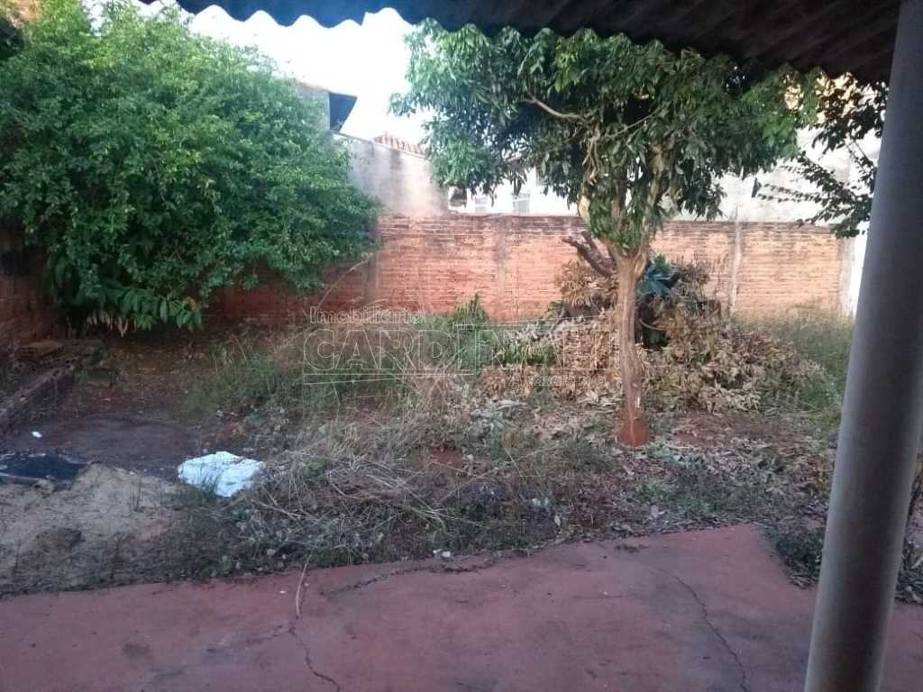 Casa com 2 dormitórios no Jardim Santa Lúcia próxima ao Sesc em Araraquara