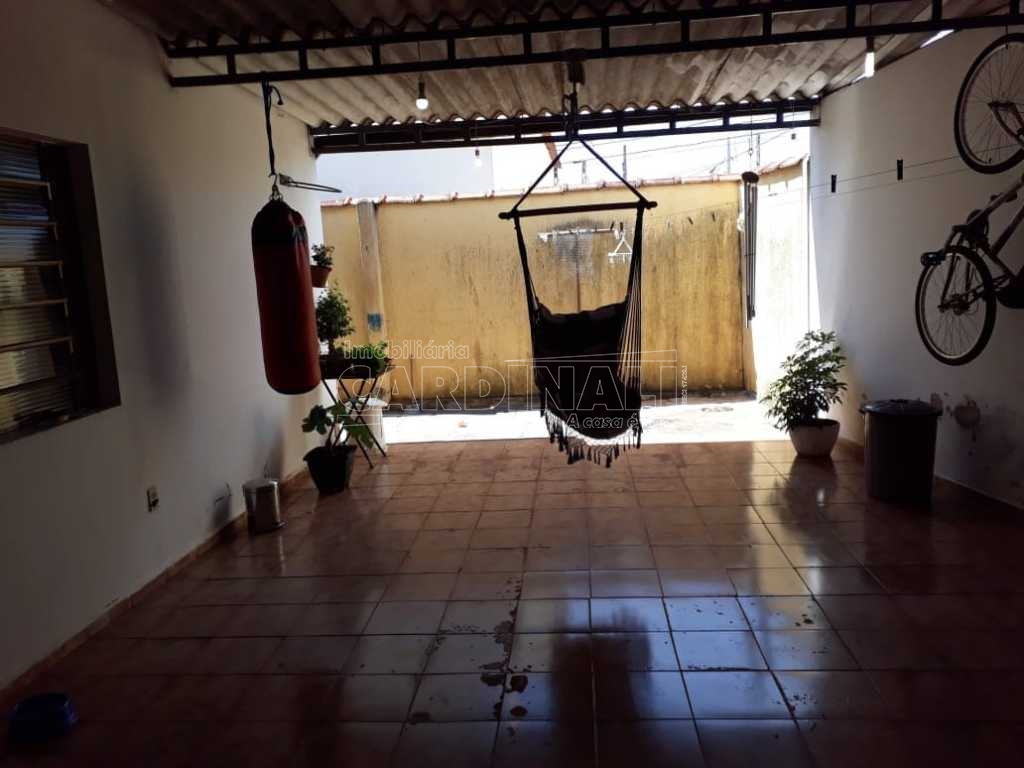 Alugar Casa / Padrão em Araraquara. apenas R$ 450.000,00