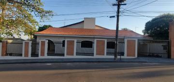 Casa comercial ou residencial na Vila Elizabeth próxima ao Tapetes São Carlos