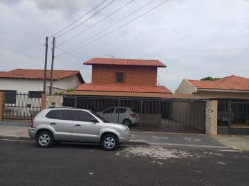 Alugar Casa / Sobrado em Araraquara. apenas R$ 560.000,00
