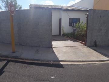 Alugar Casa / Padrão em Araraquara. apenas R$ 220.000,00