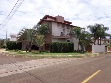 Alugar Casa / Condomínio em São Carlos. apenas R$ 2.500.000,00