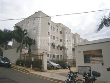 Alugar Apartamento / Padrão em São Carlos. apenas R$ 700,00