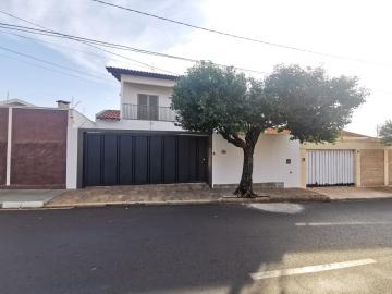 Alugar Casa / Padrão em Araraquara. apenas R$ 775.000,00