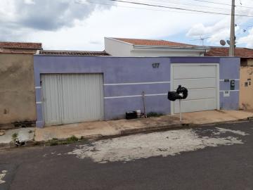Alugar Casa / Padrão em Araraquara. apenas R$ 1.200,00