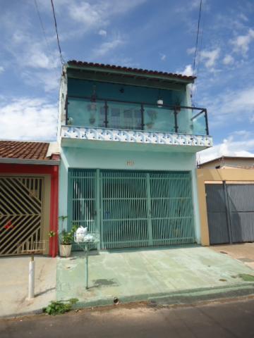 Alugar Casa / Padrão em São Carlos. apenas R$ 320.000,00