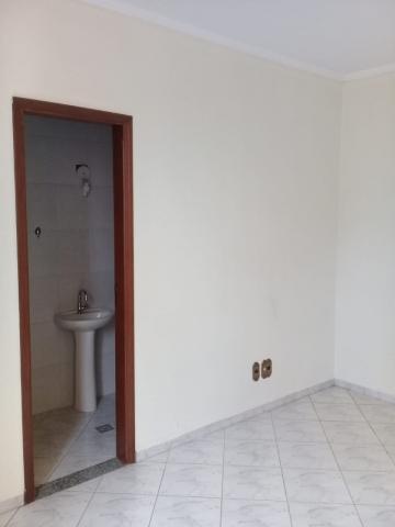 Alugar Comercial / Sala sem Condomínio em São Carlos R$ 590,00 - Foto 12 Alugar Comercial / Sala sem Condomínio em São Carlos R$ 590,00 - Foto 12