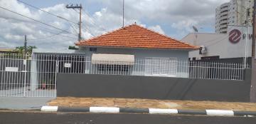 Alugar Casa / Padrão em Araraquara. apenas R$ 1.900,00