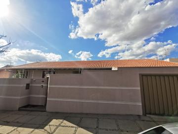 Alugar Casa / Padrão em Araraquara. apenas R$ 4.500,00