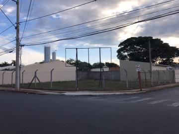 Alugar Terreno / Área Urbana em Araraquara. apenas R$ 120.000,00