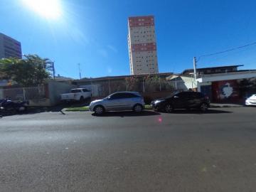 Casa comercial com 3 suítes no centro de São Carlos